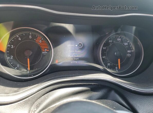 1C4PJMDN8KD152838 2019 JEEP CHEROKEE White Սարքավորումների վահանակի տեսք