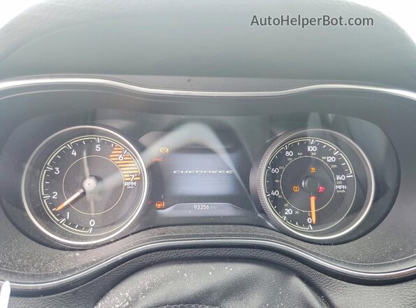 1C4PJMDN9KD159068 2019 JEEP CHEROKEE White ხელსაწყოთა პანელის ხედი