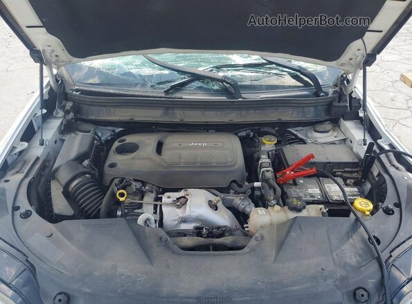 1C4PJMDN9KD159068 2019 JEEP CHEROKEE White ძრავის განყოფილების ხედი