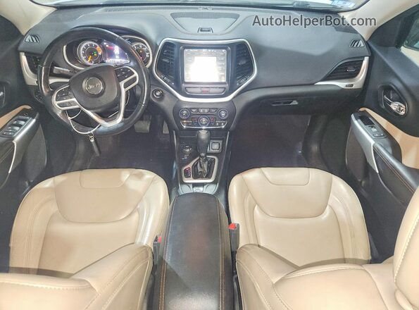 1C4PJMDS0HW636215 2017 JEEP CHEROKEE Белый Вид панели приборов
