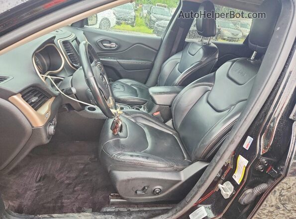 1C4PJMDS3HW505005 2017 JEEP CHEROKEE Black წინა სალონის ხედი