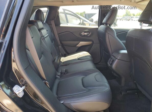 1C4PJMDS6HD228331 2017 JEEP CHEROKEE Black Սալոնի հետևի տեսք