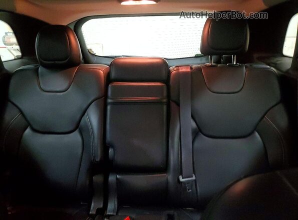 1C4PJMDS9HW601236 2017 JEEP CHEROKEE Black Widok tylnych siedzeń