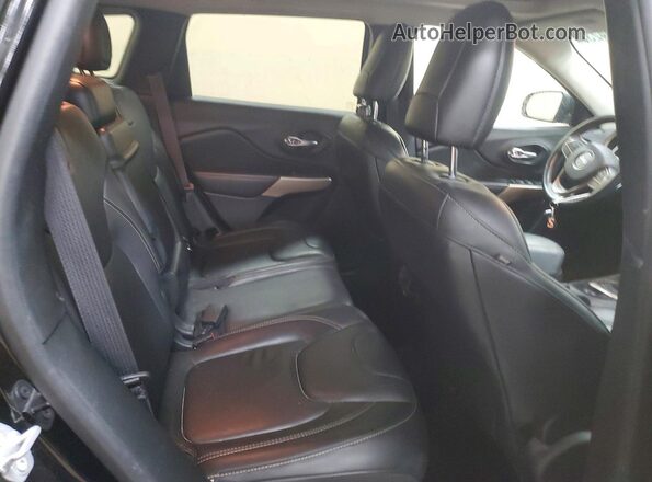 1C4PJMDS9HW601236 2017 JEEP CHEROKEE Black Widok wnętrza z tyłu