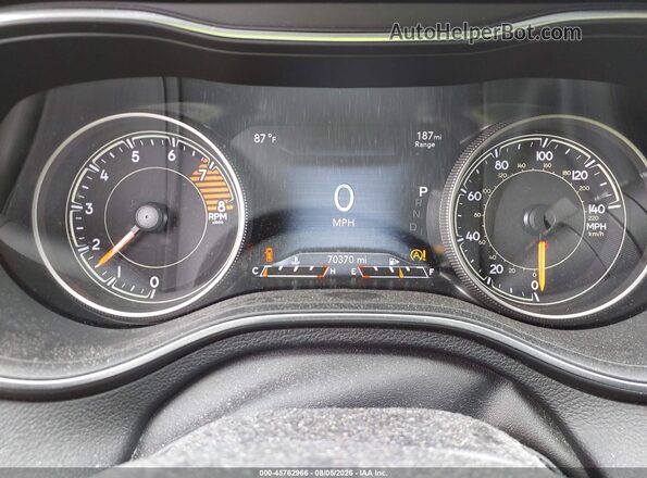 1C4PJMDX0LD559829 2020 JEEP CHEROKEE Black Widok tylnych siedzeń