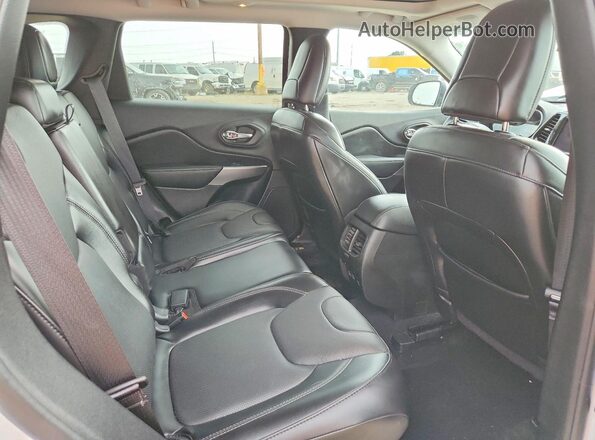 1C4PJMDX0MD167502 2021 JEEP CHEROKEE White Widok wnętrza z tyłu