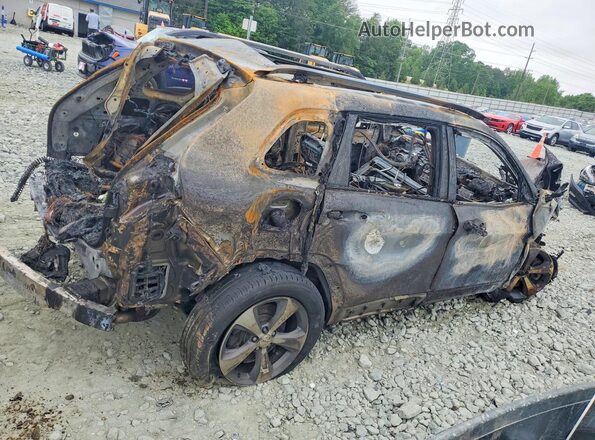1C4PJMDX2KD383476 2019 JEEP CHEROKEE Серебряный Задняя правая четверть