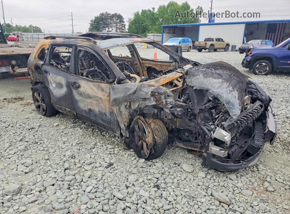 1C4PJMDX2KD383476 2019 JEEP CHEROKEE Серебряный Передняя правая четверть