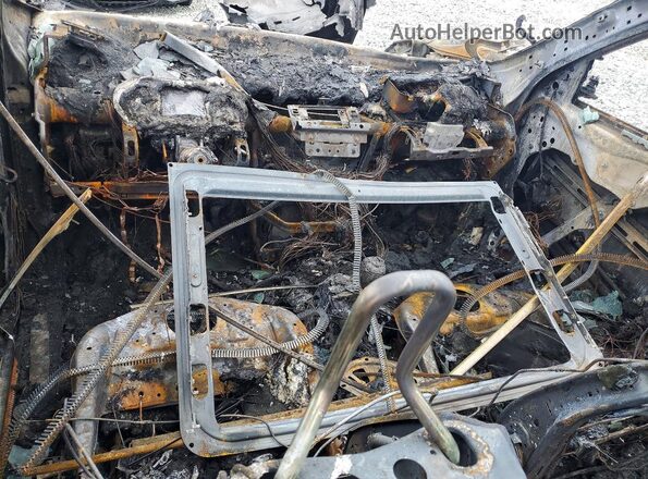 1C4PJMDX2KD383476 2019 JEEP CHEROKEE Серебряный Вид панели приборов