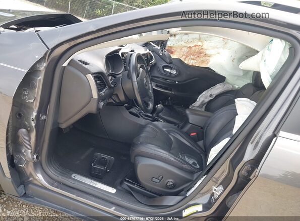 1C4PJMDX2MD154024 2021 JEEP CHEROKEE Gray Front interior view