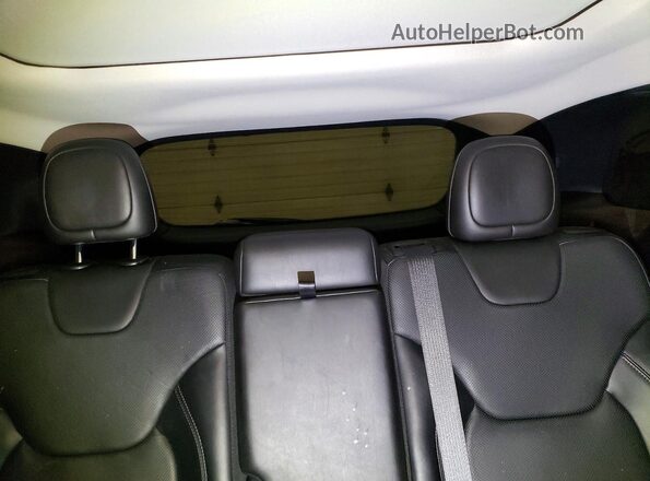 1C4PJMDX4LD572079 2020 JEEP CHEROKEE Charcoal Vista de los asientos traseros