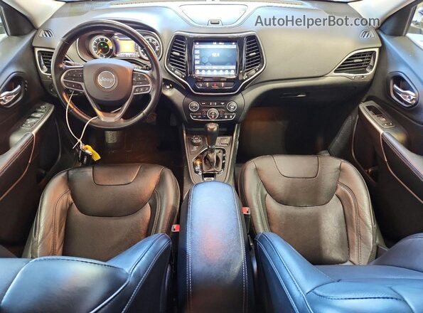 1C4PJMDX4MD176283 2021 JEEP CHEROKEE Silver Widok deski rozdzielczej