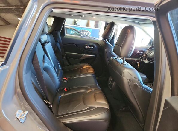 1C4PJMDX4MD176283 2021 JEEP CHEROKEE Silver Widok wnętrza z tyłu