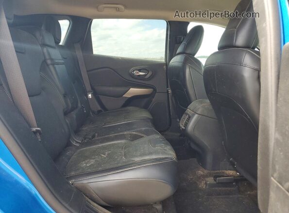 1C4PJMDX5JD541629 2018 JEEP CHEROKEE Blue Вид задньої частини салону