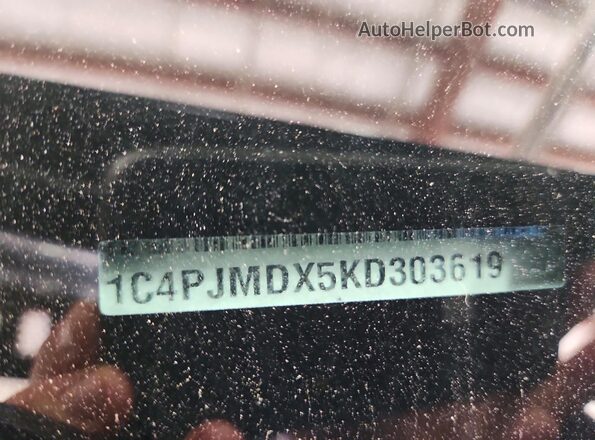 1C4PJMDX5KD303619 2019 JEEP CHEROKEE Black Widok wnętrza 360 stopni
