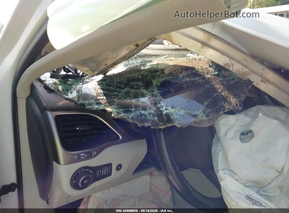 1C4PJMDX6KD338511 2019 JEEP CHEROKEE Белый Вид задних сидений