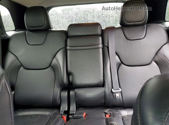1C4PJMDXXJD616924 2018 JEEP CHEROKEE Белый Вид задних сидений