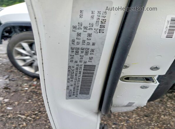 1C4PJMDXXJD616924 2018 JEEP CHEROKEE Белый Вид наклейки с VIN-кодом