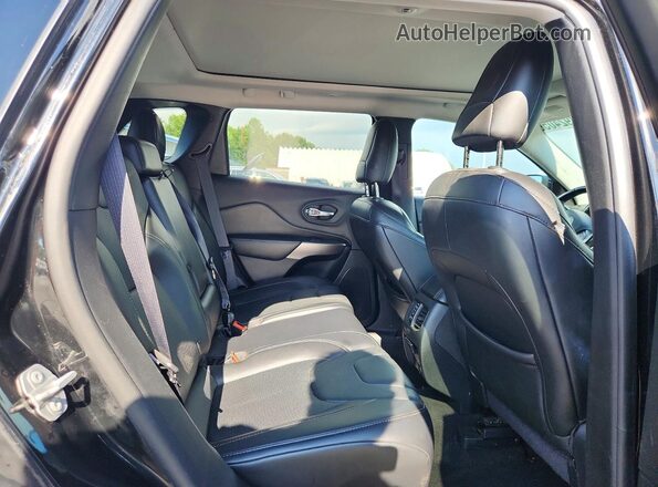 1C4PJMDXXKD465830 2019 JEEP CHEROKEE Черный Вид задней части салона