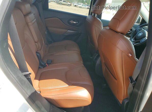 1C4PJMJN0KD234292 2019 JEEP CHEROKEE White Rear interior view