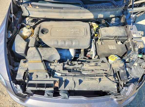 1C4PJMLB1JD520895 2018 JEEP CHEROKEE Gray Vista del compartimento del motor