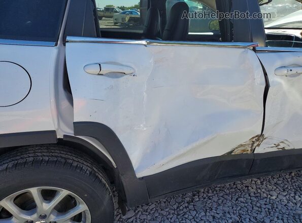 1C4PJMLB1JD603937 2018 JEEP CHEROKEE White Вид задньої частини салону