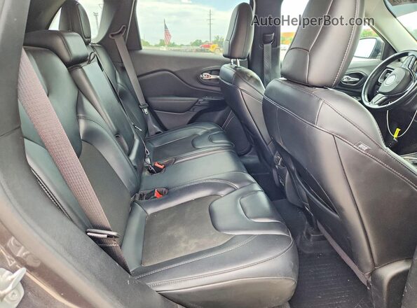 1C4PJMLB1MD183116 2021 JEEP CHEROKEE Gray Widok wnętrza z tyłu