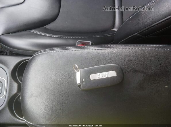 1C4PJMLB2KD161669 2019 JEEP CHEROKEE Gray Vista del salpicadero