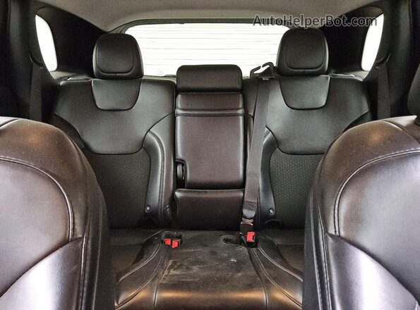 1C4PJMLB2KD174874 2019 JEEP CHEROKEE Black Հետևի նստատեղերի տեսք