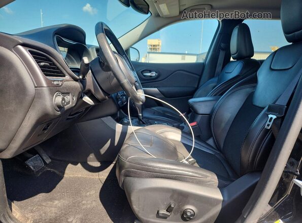 1C4PJMLB2LD506541 2020 JEEP CHEROKEE Black წინა სალონის ხედი