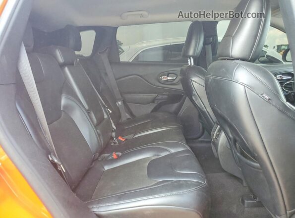 1C4PJMLB2MD178281 2021 JEEP CHEROKEE Orange Սալոնի հետևի տեսք