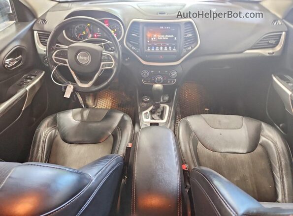 1C4PJMLB3JD512877 2018 JEEP CHEROKEE Gray Вид панелі приладів