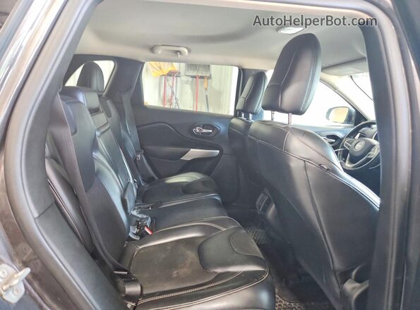 1C4PJMLB3JD512877 2018 JEEP CHEROKEE Gray Вид задньої частини салону