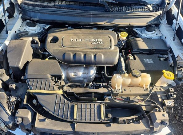 1C4PJMLB3KD140538 2019 JEEP CHEROKEE White ძრავის განყოფილების ხედი