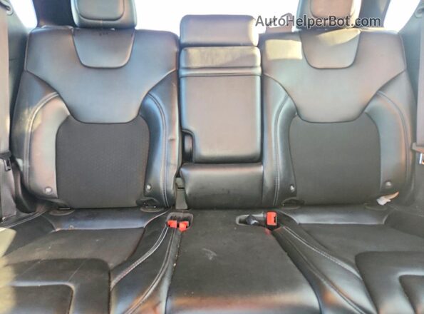 1C4PJMLB3KD140538 2019 JEEP CHEROKEE White უკანა სავარძლების ხედი