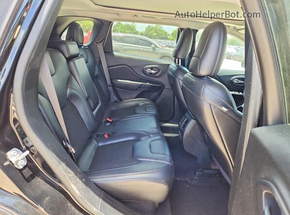 1C4PJMLB3LD603201 2020 JEEP CHEROKEE Black Widok tylnych siedzeń