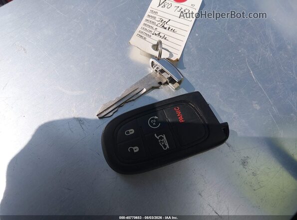 1C4PJMLB4KD292876 2019 JEEP CHEROKEE White Вид панелі приладів