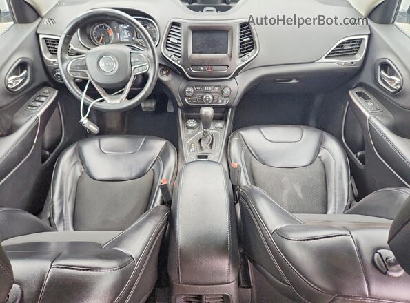 1C4PJMLB4KD398681 2019 JEEP CHEROKEE White Вид панелі приладів