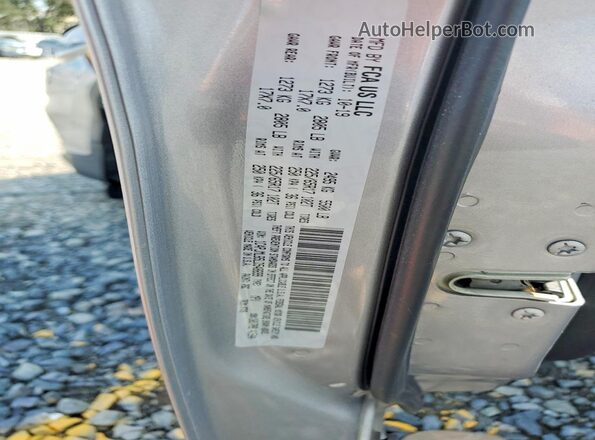 1C4PJMLB5LD548699 2020 JEEP CHEROKEE Silver Vista del compartimento del motor