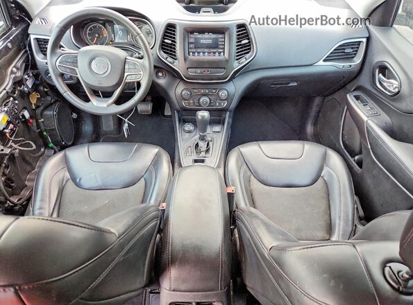 1C4PJMLB6LD650948 2020 JEEP CHEROKEE Black Dashboard view