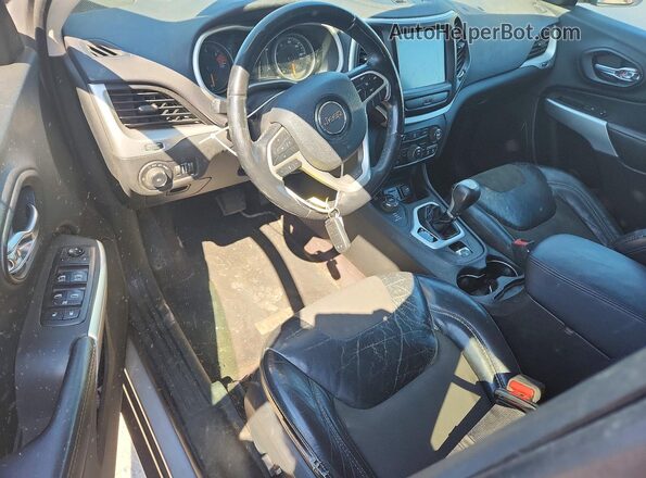 1C4PJMLB7JD567204 2018 JEEP CHEROKEE Silver Առջևի վահանակի տեսք