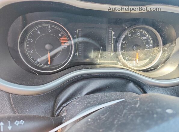 1C4PJMLB7JD567204 2018 JEEP CHEROKEE Silver Սարքավորումների վահանակի տեսք