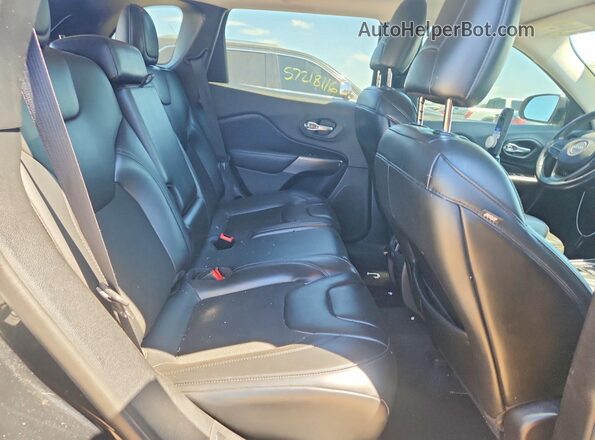 1C4PJMLB7LD501707 2020 JEEP CHEROKEE Black Widok tylnych siedzeń