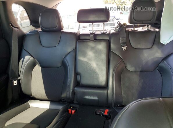 1C4PJMLB7LD625301 2020 JEEP CHEROKEE White უკანა სავარძლების ხედი