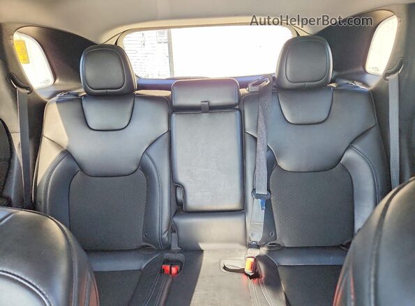 1C4PJMLB8KD423730 2019 JEEP CHEROKEE Black Widok tylnych siedzeń