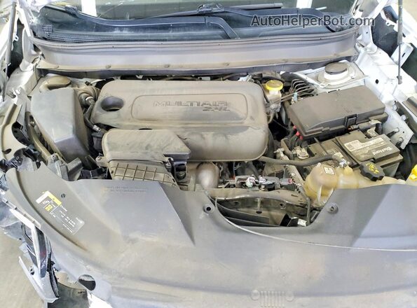 1C4PJMLB8KD478579 2019 JEEP CHEROKEE White Engine compartment view