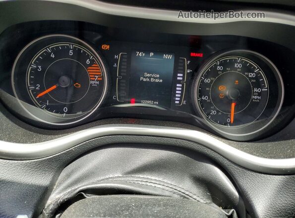1C4PJMLBXJD541227 2018 JEEP CHEROKEE Black Սարքավորումների վահանակի տեսք