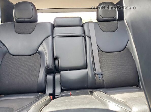 1C4PJMLBXJD541227 2018 JEEP CHEROKEE Black Հետևի նստատեղերի տեսք