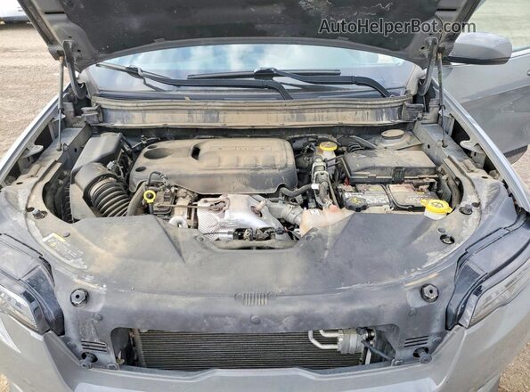 1C4PJMLN3LD555354 2020 JEEP CHEROKEE Gray Widok komory silnika