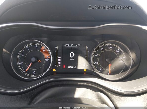1C4PJMLN5KD116350 2019 JEEP CHEROKEE White Vista de los asientos traseros